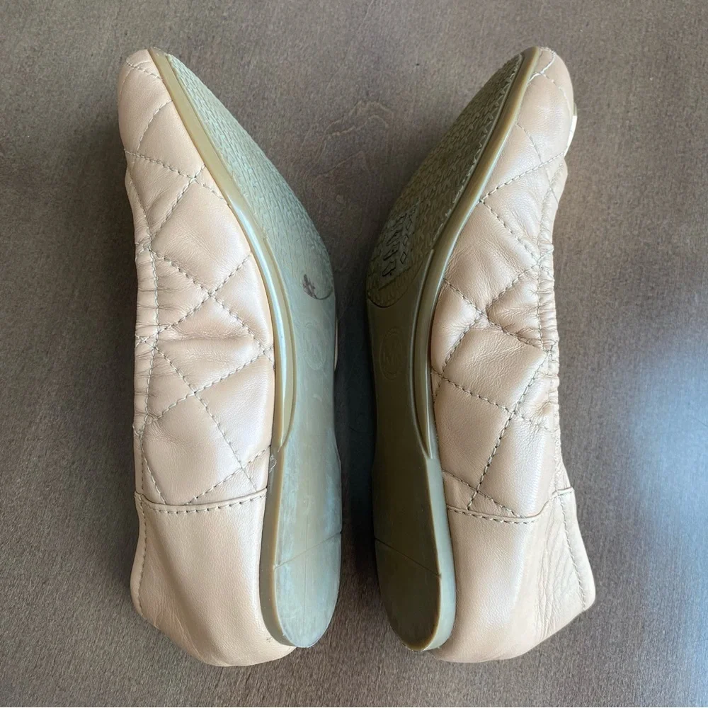 Michael Kors quilted flats, Size 6